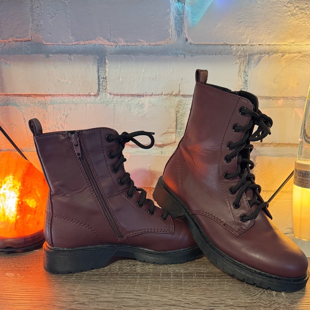 Stylish Burgundy Combat Style Lace-Up Boots